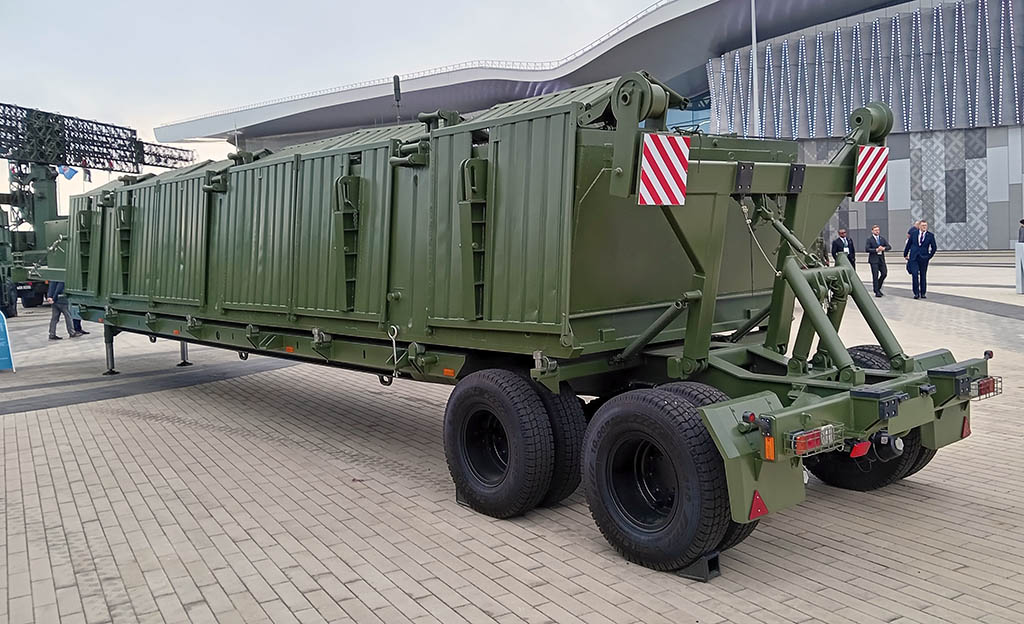 Новый полуприцеп МЗКТ-720100-020_3