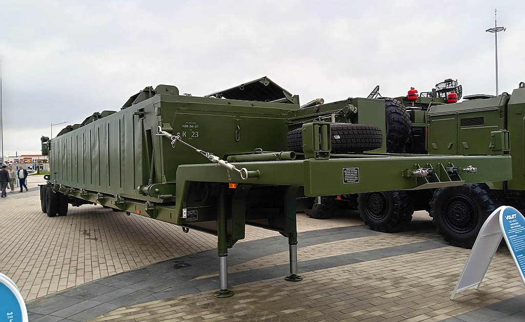 Новый полуприцеп МЗКТ-720100-020_1