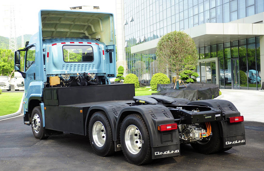 Новый электрический тягач Qingling Isuzu_1